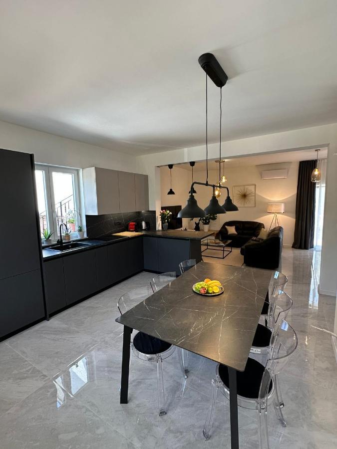 Iris Apartment Vizinada Luaran gambar